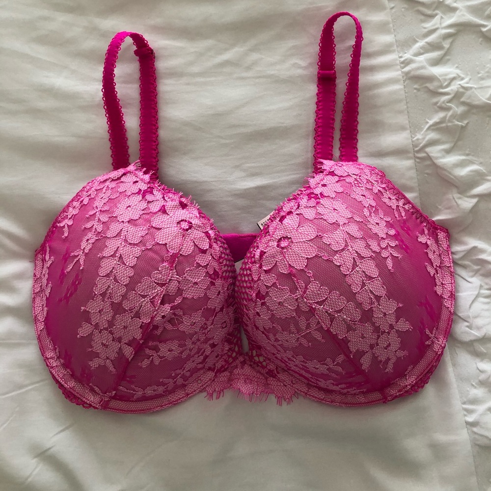 Victoria’s Secret Pink Lace Bra 34DD